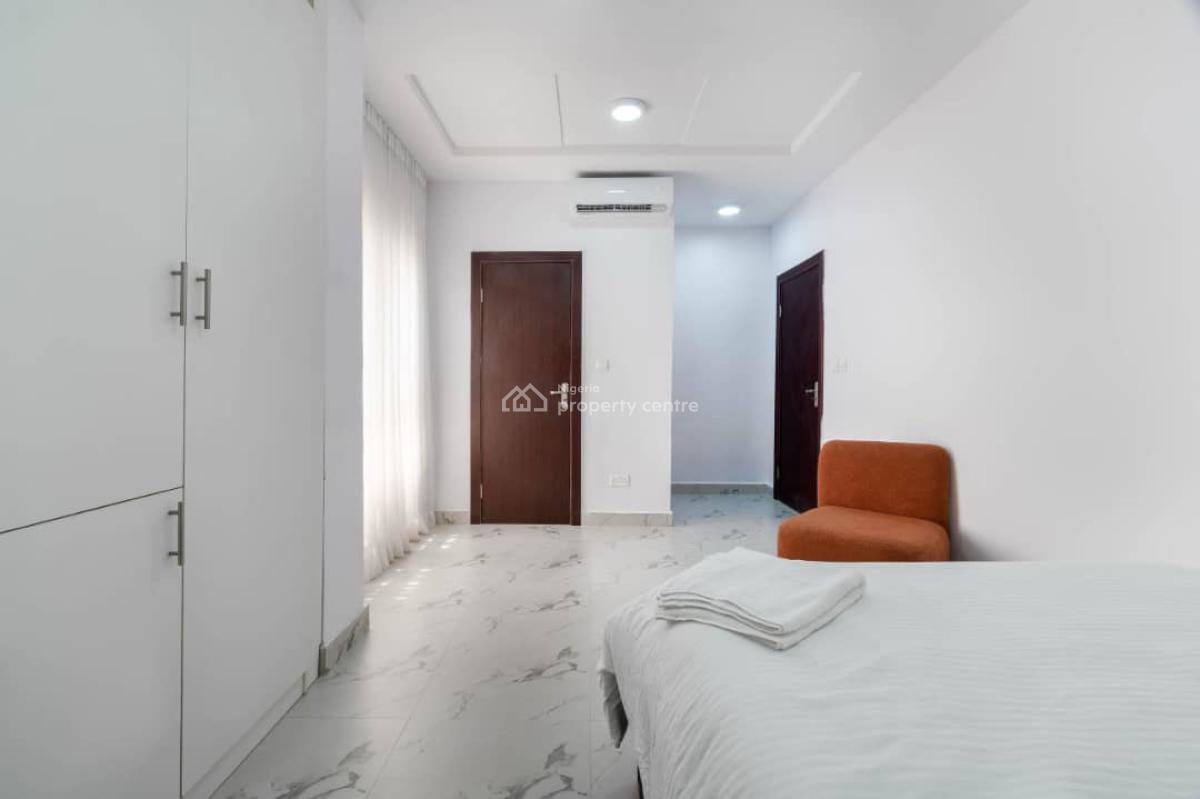 2bedroom Apartment with Swimming Pool, Gym, Snooker Board, Table Tenni, Victoria Island (vi), Lagos, Flat / Apartment Short Let