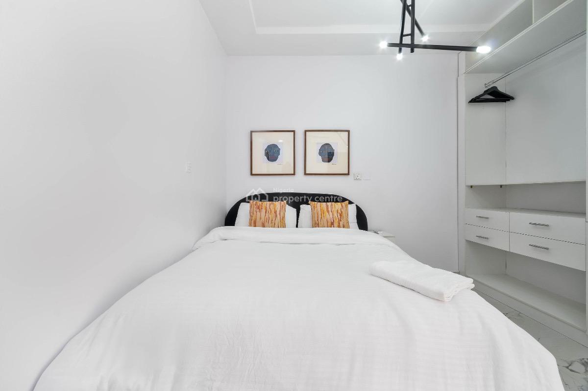 2bedroom Apartment with Swimming Pool, Gym, Snooker Board, Table Tenni, Victoria Island (vi), Lagos, Flat / Apartment Short Let