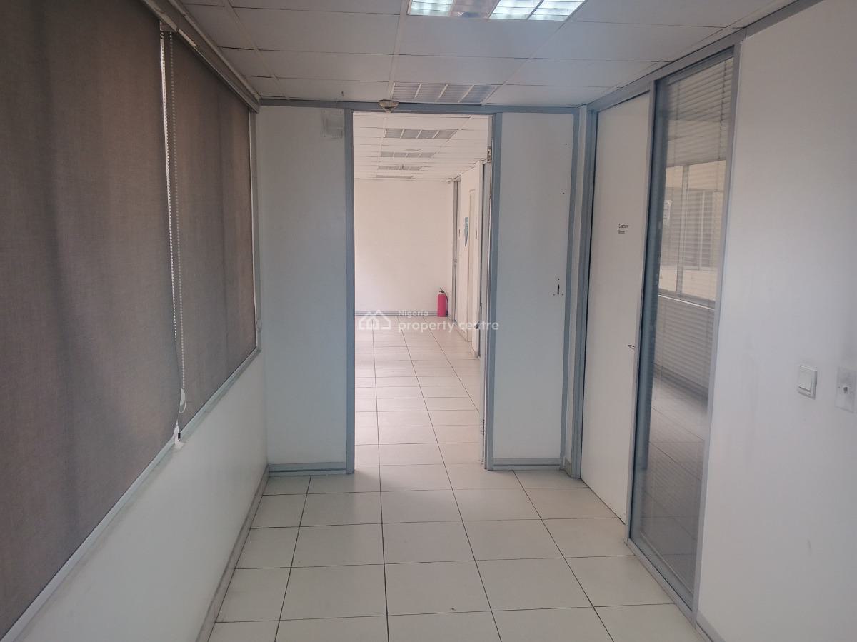 400 Sq Mts Open Plan Office Space in a Grade B Serviced Office Complex, Ajose Adeogun Street, Victoria Island Extension, Victoria Island (vi), Lagos, Office Space for Rent