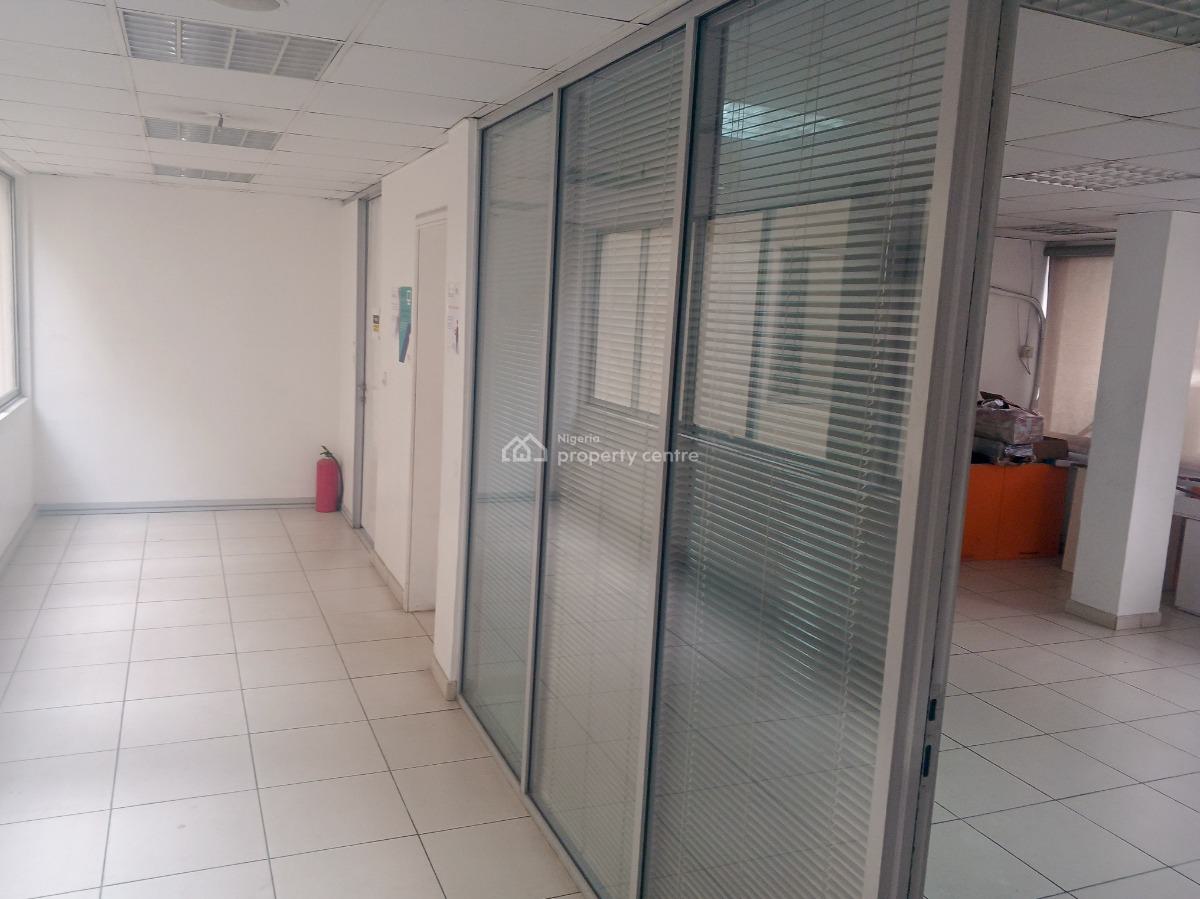 400 Sq Mts Open Plan Office Space in a Grade B Serviced Office Complex, Ajose Adeogun Street, Victoria Island Extension, Victoria Island (vi), Lagos, Office Space for Rent