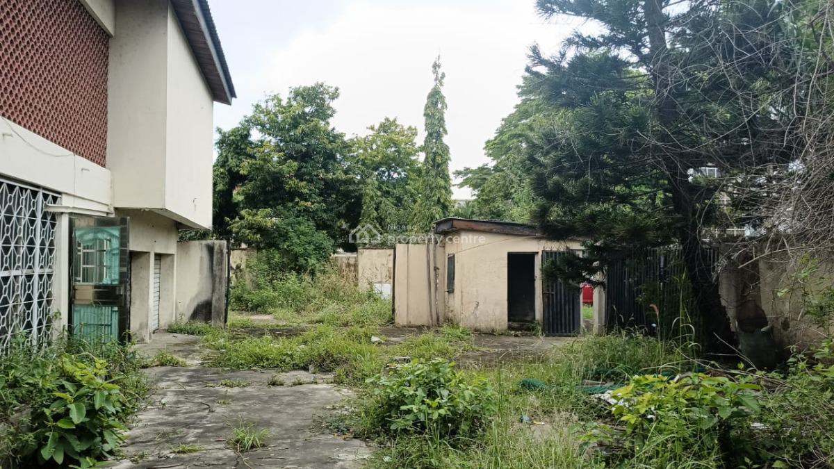 a 5 Bedroom Semi Detached House with Bq on Sitting on 1200 Sqm, Victoria Island (vi), Lagos, Semi-detached Duplex for Sale
