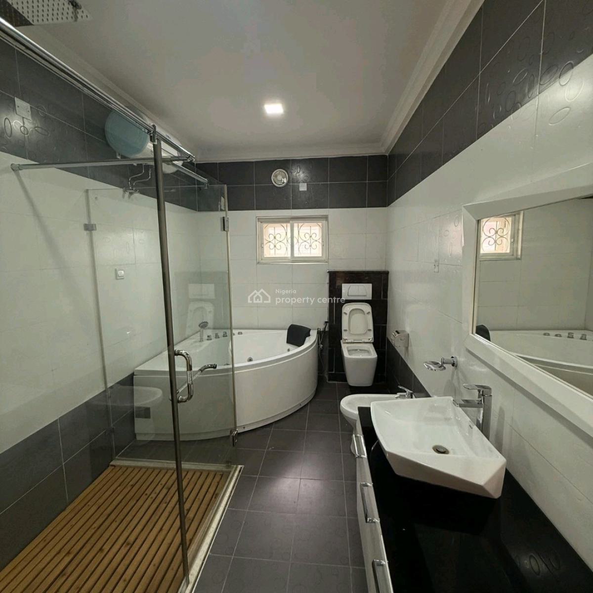 Newly B1uilt 5 Bedrooms Fully Detached Villa with a Maids Room, Maitama District, Abuja, Detached Duplex for Sale