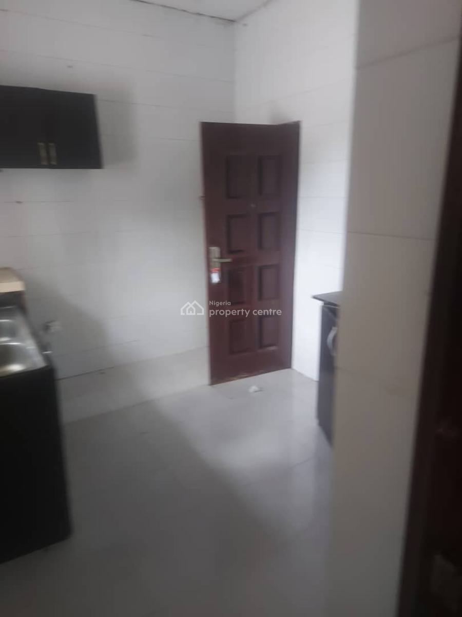 2 Bedroom Flat Ground Floor, Bodore, Ajah, Lagos, Flat / Apartment for Rent