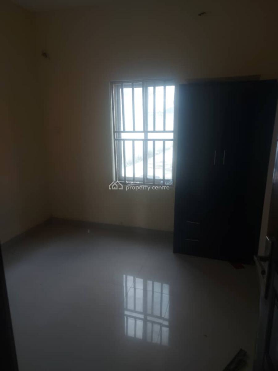 2 Bedroom Flat Ground Floor, Bodore, Ajah, Lagos, Flat / Apartment for Rent
