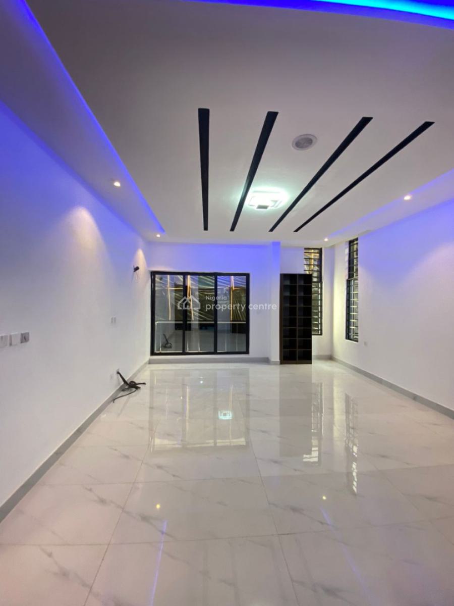 Spacious 4 Bedroom Fully Detached Duplex in an Estate, Chevron, Lekki Phase 2, Lekki, Lagos, Detached Duplex for Sale