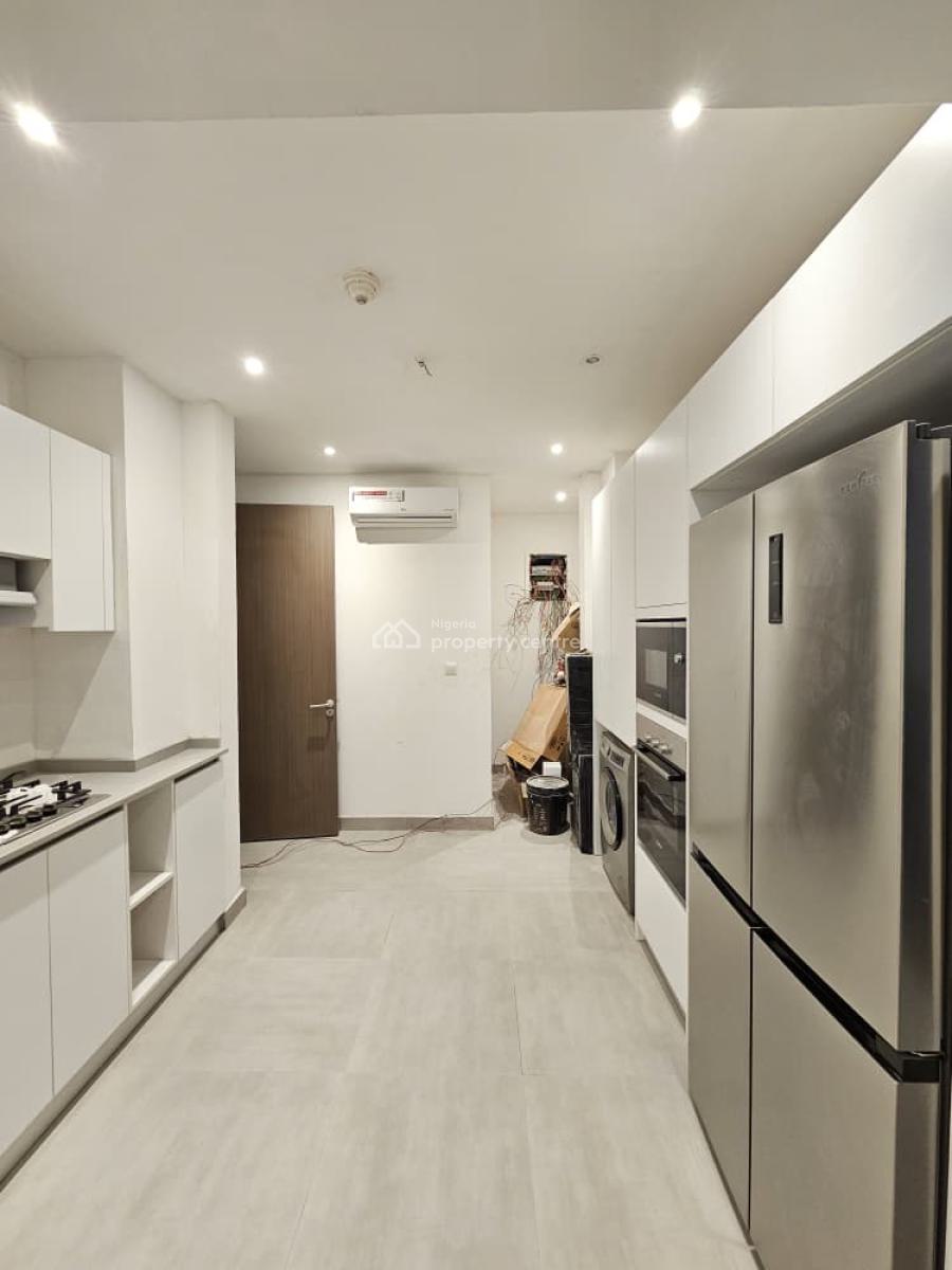 Quality Luxury Spacious 3 Bedroom Apartment with Bq, Swimming Pool, Lekki Phase 1, Lekki, Lagos, Flat / Apartment for Sale