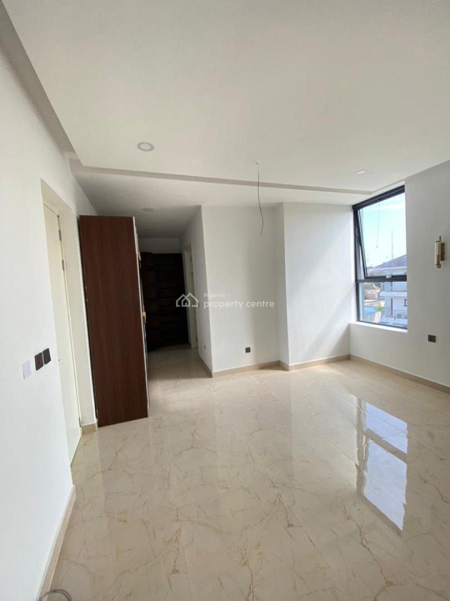 Luxury 4 Bedroom Maisonette, Lekki Phase 1, Lekki, Lagos, Block of Flats for Sale