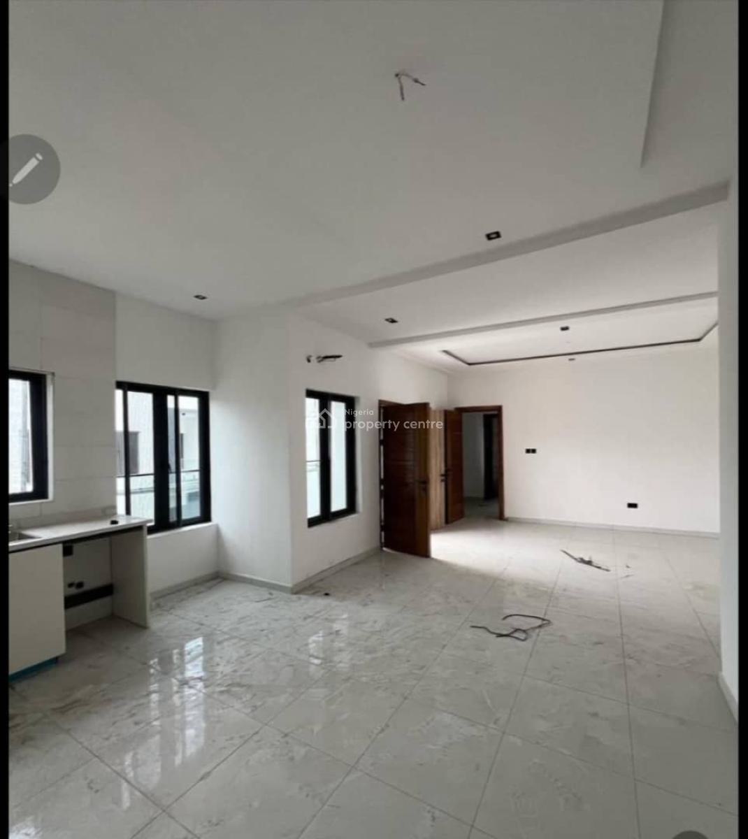 Serviced 2-bed Apartment on The Pent Floor, Lekki Phase 1, Lekki, Lagos, Flat / Apartment for Rent