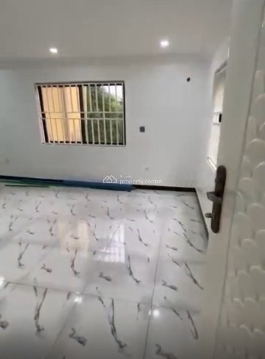 Super Clean 3bedroom Flat, 2nd Floor, Pay and Pack in, Maitama Main, Maitama District, Abuja, Flat / Apartment for Rent