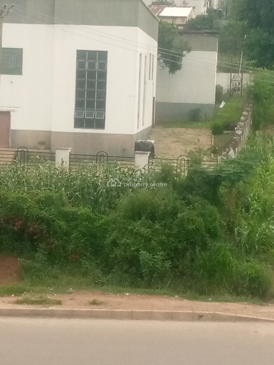 Standard Commercial Building, Karu, Abuja, Plaza / Complex / Mall for Rent