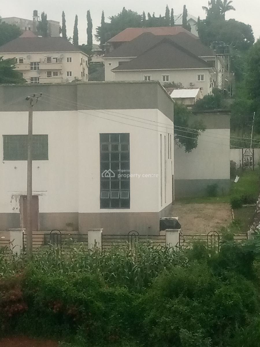 Standard Commercial Building, Karu, Abuja, Plaza / Complex / Mall for Rent