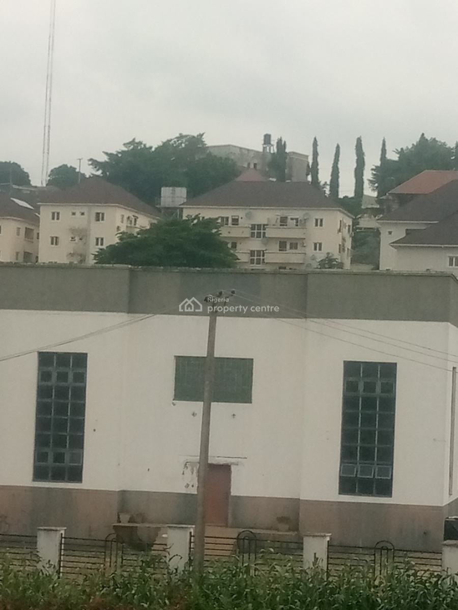 Standard Commercial Building, Karu, Abuja, Plaza / Complex / Mall for Rent