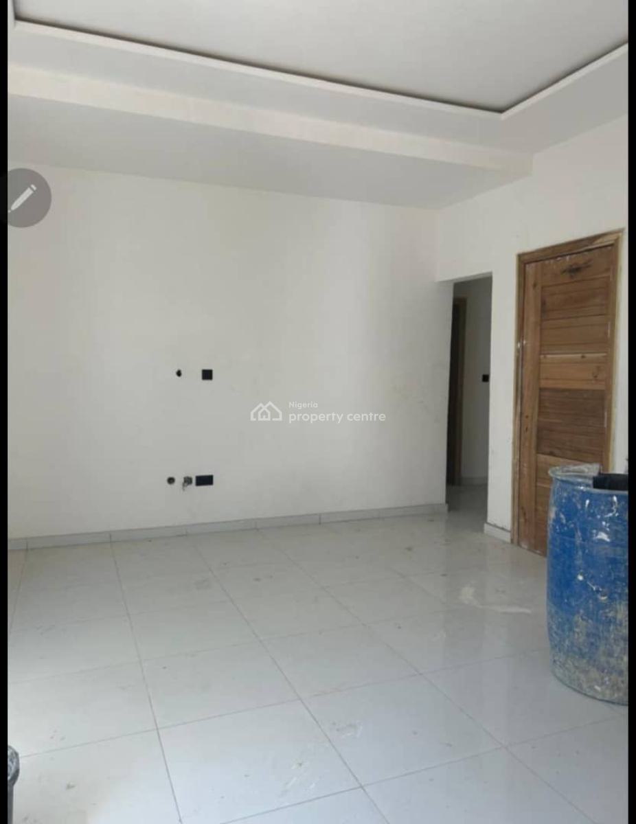 Serviced 2 Bedroom Apartment on The Pent Floor, Lekki Phase 1, Lekki, Lagos, Flat / Apartment for Rent
