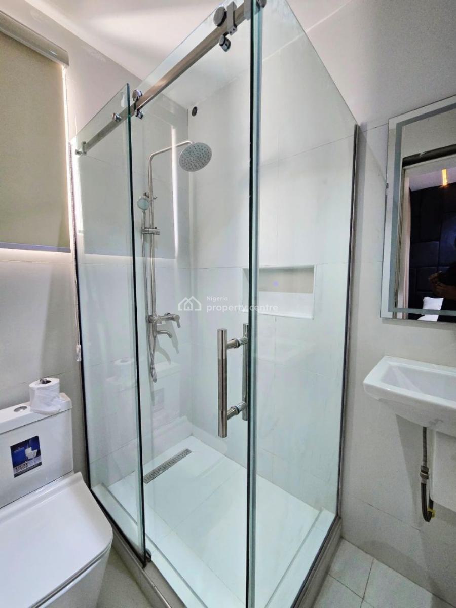 2 Bedroom Apartment with Swimming Pool, Gym and  Elevator, Etc., Lekki Phase 1, Lekki, Lagos, Flat / Apartment for Sale