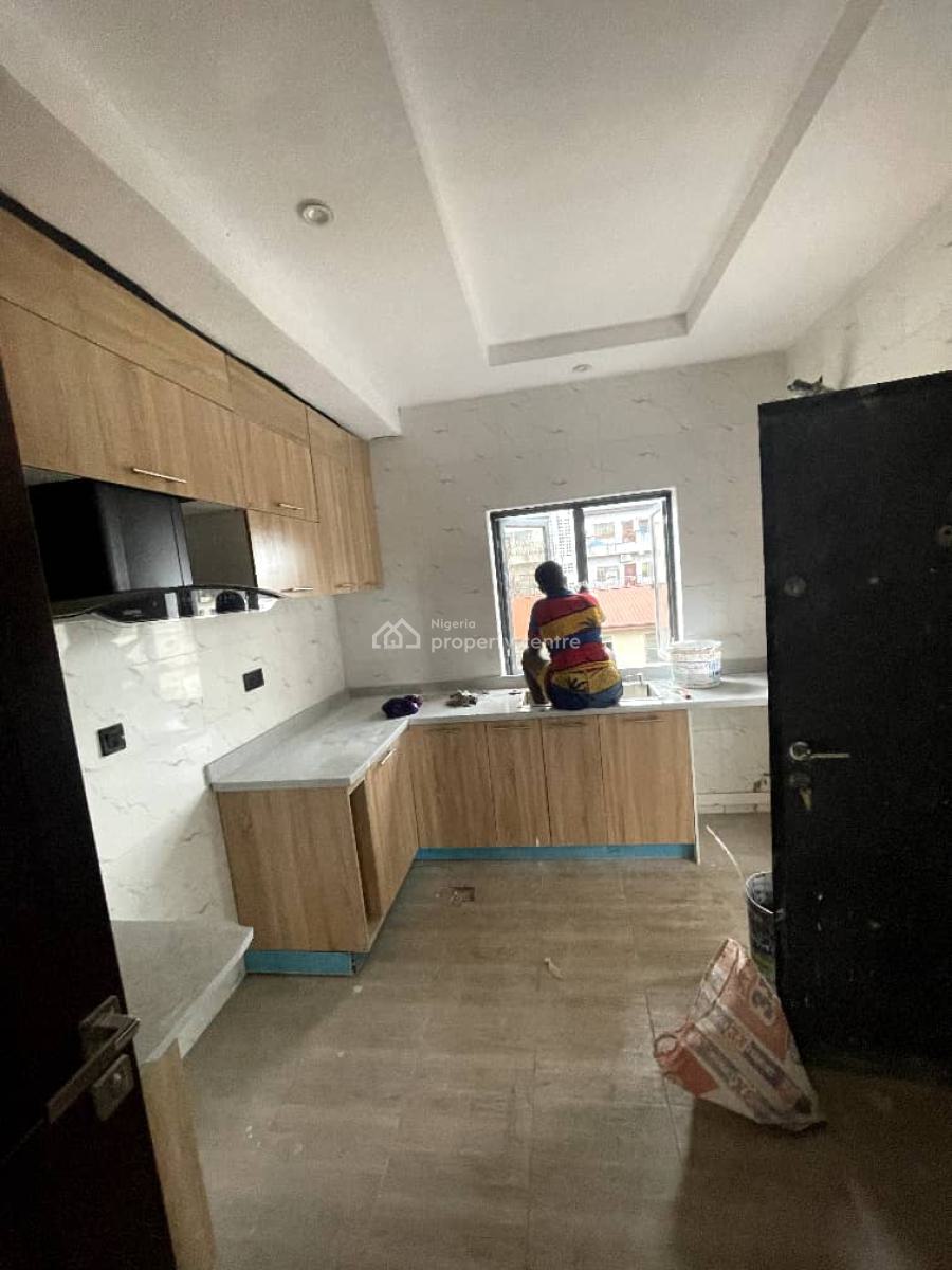 Newly Built 3 Bedroom Flat, Alagomeji, Yaba, Lagos, Flat / Apartment for Rent
