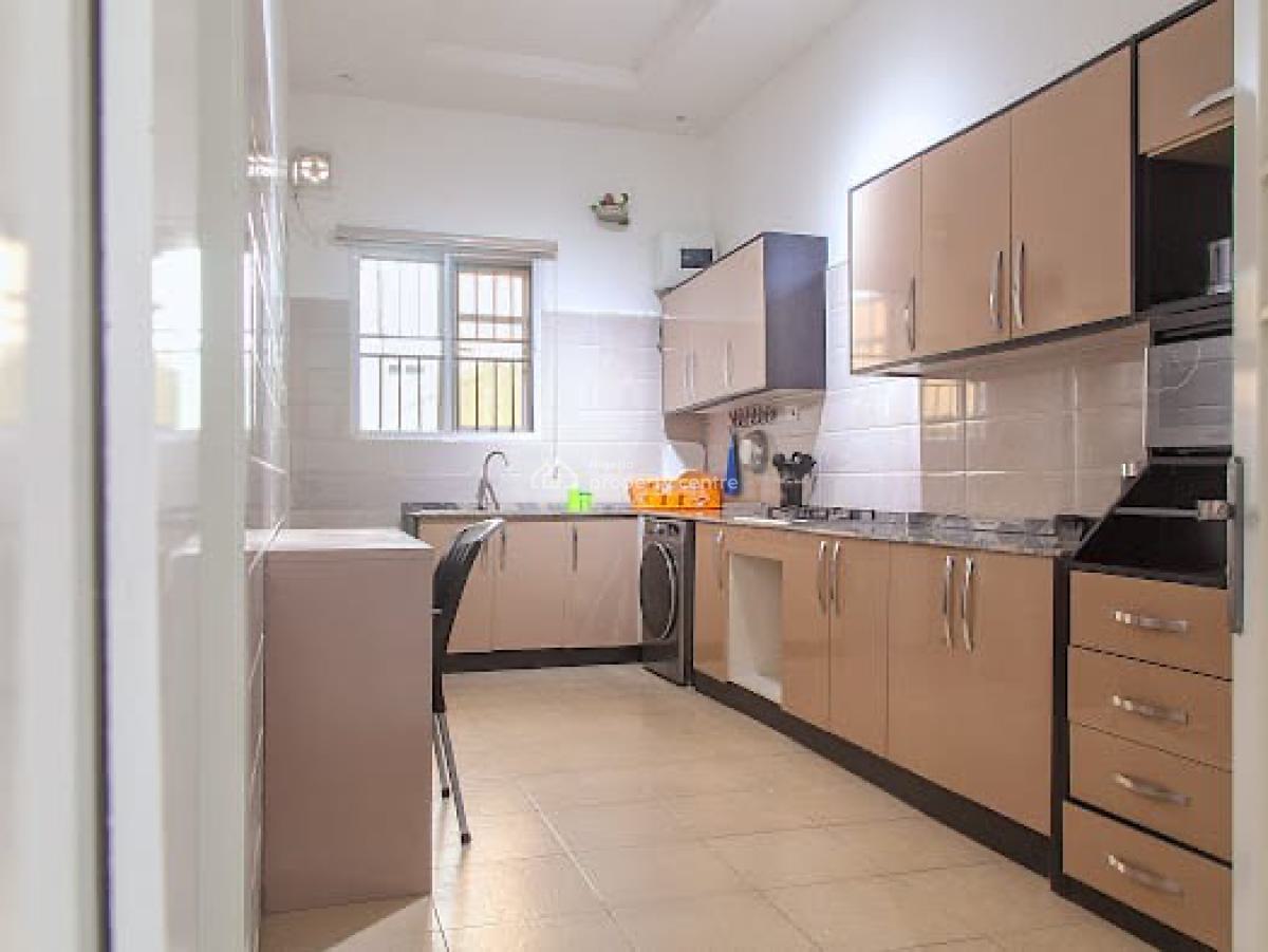 Luxurious 3 Bedroom in a Highly Secured Estate, Victoria Island (vi), Lagos, Flat / Apartment Short Let