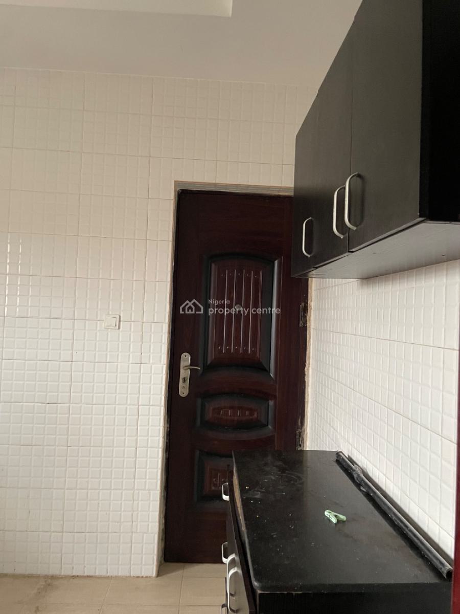 Relativity New Upstairs 2-bedroom En-suite with a Water Heater, Off Alhja Lambo Street, Alapere, Ketu, Lagos, Flat / Apartment for Rent