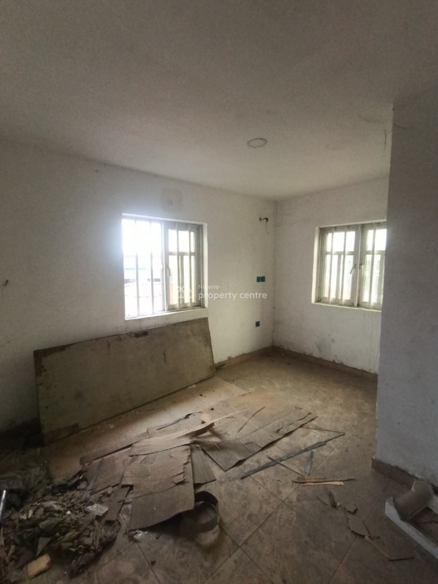 Newly Renovated 3 Bedroom Apartments, Awoyokun Street, Off Oyewole Street, Palmgrove, Ilupeju, Lagos, Flat / Apartment for Rent