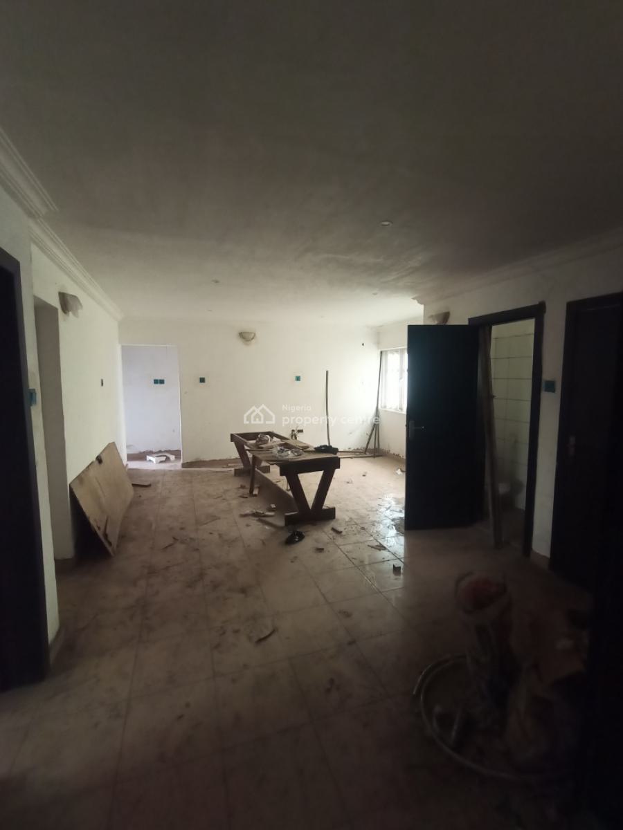 Newly Renovated 3 Bedroom Apartments, Awoyokun Street, Off Oyewole Street, Palmgrove, Ilupeju, Lagos, Flat / Apartment for Rent