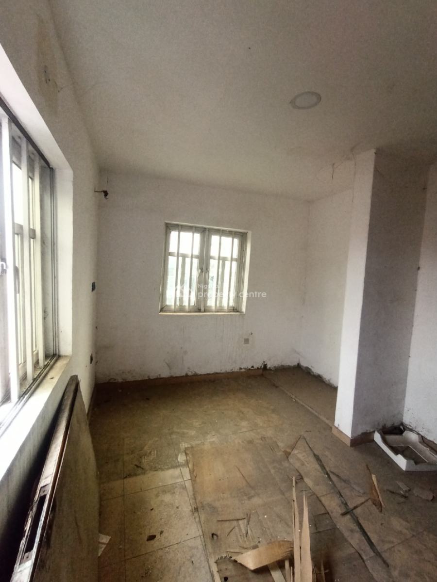 Newly Renovated 3 Bedroom Apartments, Awoyokun Street, Off Oyewole Street, Palmgrove, Ilupeju, Lagos, Flat / Apartment for Rent