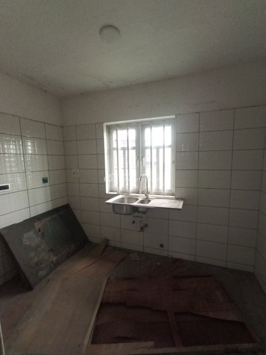 Newly Renovated 3 Bedroom Apartments, Awoyokun Street, Off Oyewole Street, Palmgrove, Ilupeju, Lagos, Flat / Apartment for Rent