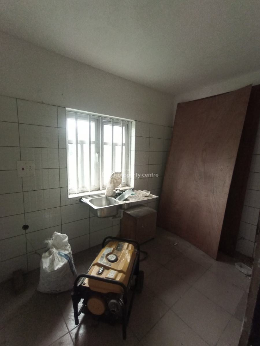 Newly Renovated 3 Bedroom Apartments, Awoyokun Street, Off Oyewole Street, Palmgrove, Ilupeju, Lagos, Flat / Apartment for Rent