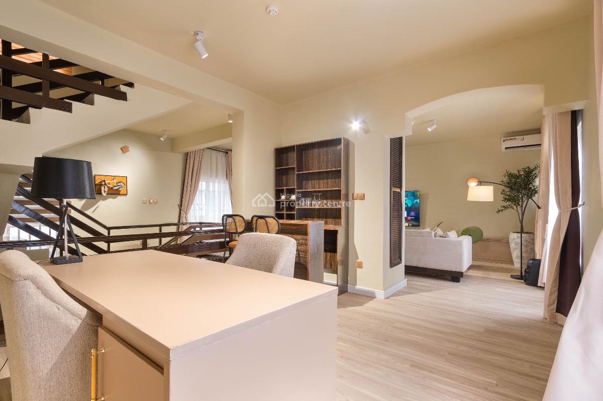Luxury 3 Bedroom Dublex, Lekki Phase 1, Lekki, Lagos, Hotel / Guest House Short Let