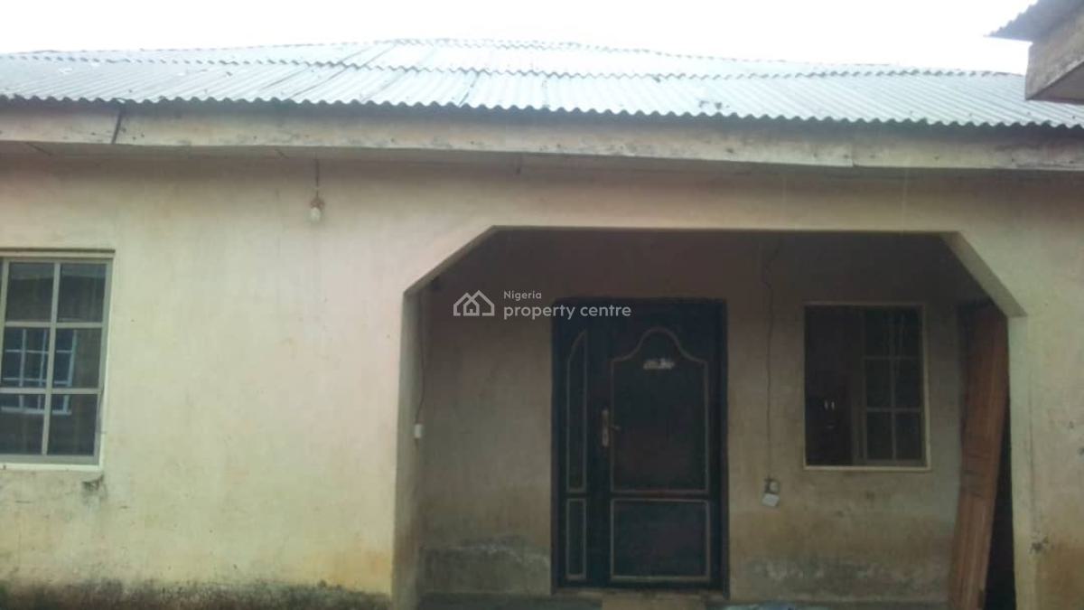 3 Bedroom Bungalow, Magboro, Ogun, Detached Bungalow for Sale