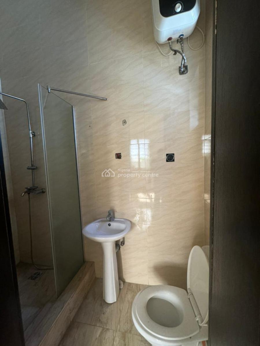 Luxury and Spacious 5 Bedroom Fully-detached Duplex with Bq, Chevy View Estate Chevron Drive, Lekki Expressway, Lekki, Lagos, Detached Duplex for Rent