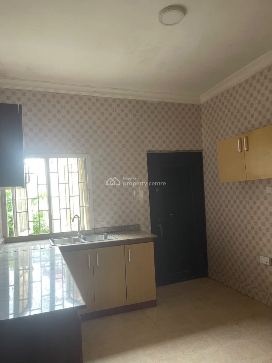 Luxury Spacious 2 Bedroom Apartment Inside Decent Estate, Abraham Adesanya, Ajah, Lagos, Terraced Bungalow for Rent
