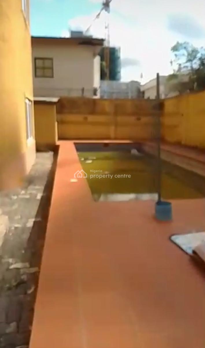 8 Numbers of Flats in Strategic Area, Victoria Island (vi), Lagos, Block of Flats for Sale