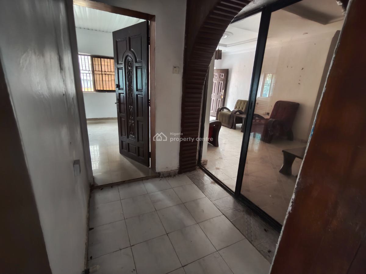 Vacant Spacious 3 Bedrooms Flat, All Rooms Ensutie with Prepaid Meter, Oloko Crescent, Off Wempco Road, Ogba Gra, Ogba, Ikeja, Lagos, Flat / Apartment for Rent