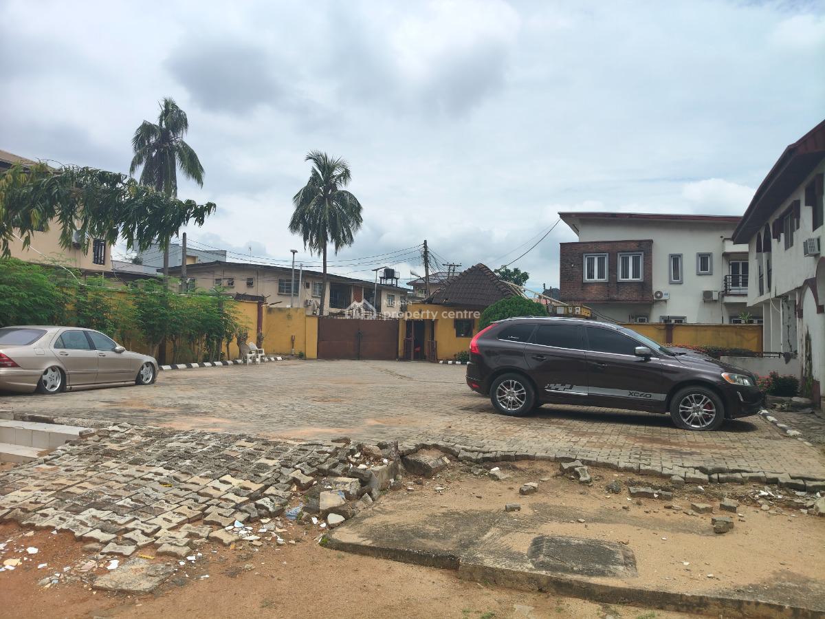 Vacant Spacious 3 Bedrooms Flat, All Rooms Ensutie with Prepaid Meter, Oloko Crescent, Off Wempco Road, Ogba Gra, Ogba, Ikeja, Lagos, Flat / Apartment for Rent