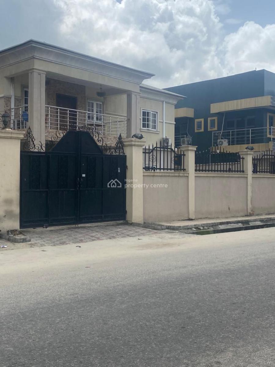 10 Bedroom Duplex, Badore, Ajah, Lagos, Flat / Apartment for Sale