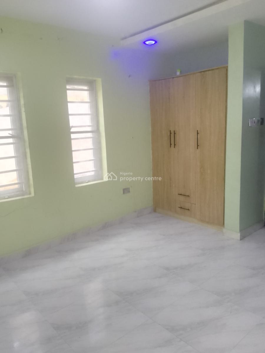 Very Clean 2 Bedroom Just Vacated Fastest Finger Dont Sleep on It, Good News Estate, Sangotedo, Ajah, Lagos, Flat / Apartment for Rent