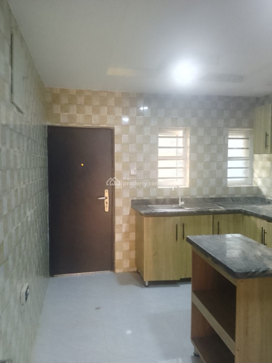 Very Clean 2 Bedroom Just Vacated Fastest Finger Dont Sleep on It, Good News Estate, Sangotedo, Ajah, Lagos, Flat / Apartment for Rent
