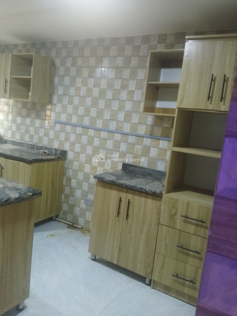 Very Clean 2 Bedroom Just Vacated Fastest Finger Dont Sleep on It, Good News Estate, Sangotedo, Ajah, Lagos, Flat / Apartment for Rent