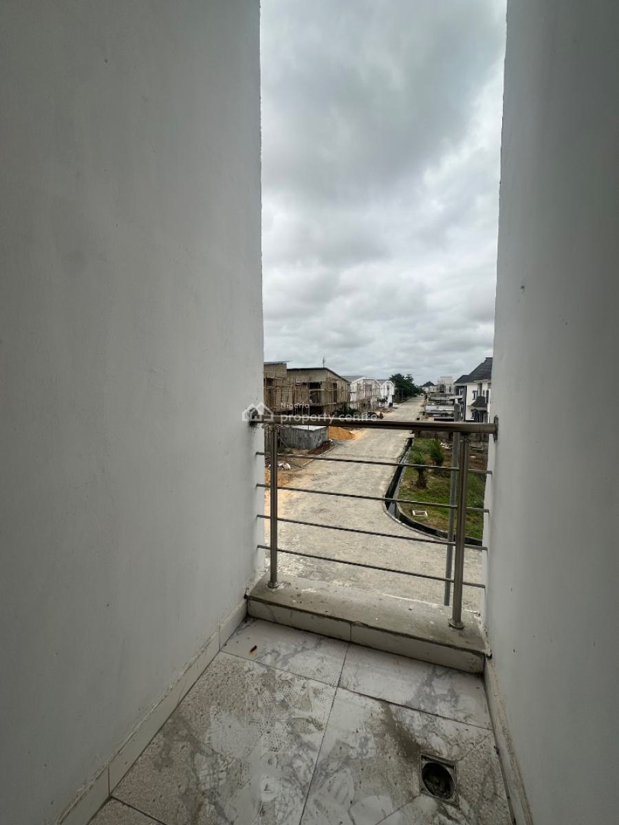 Massive Shop Or Office Space (160 Square Meters), Ogombo, Ajah, Lagos, Commercial Property for Rent