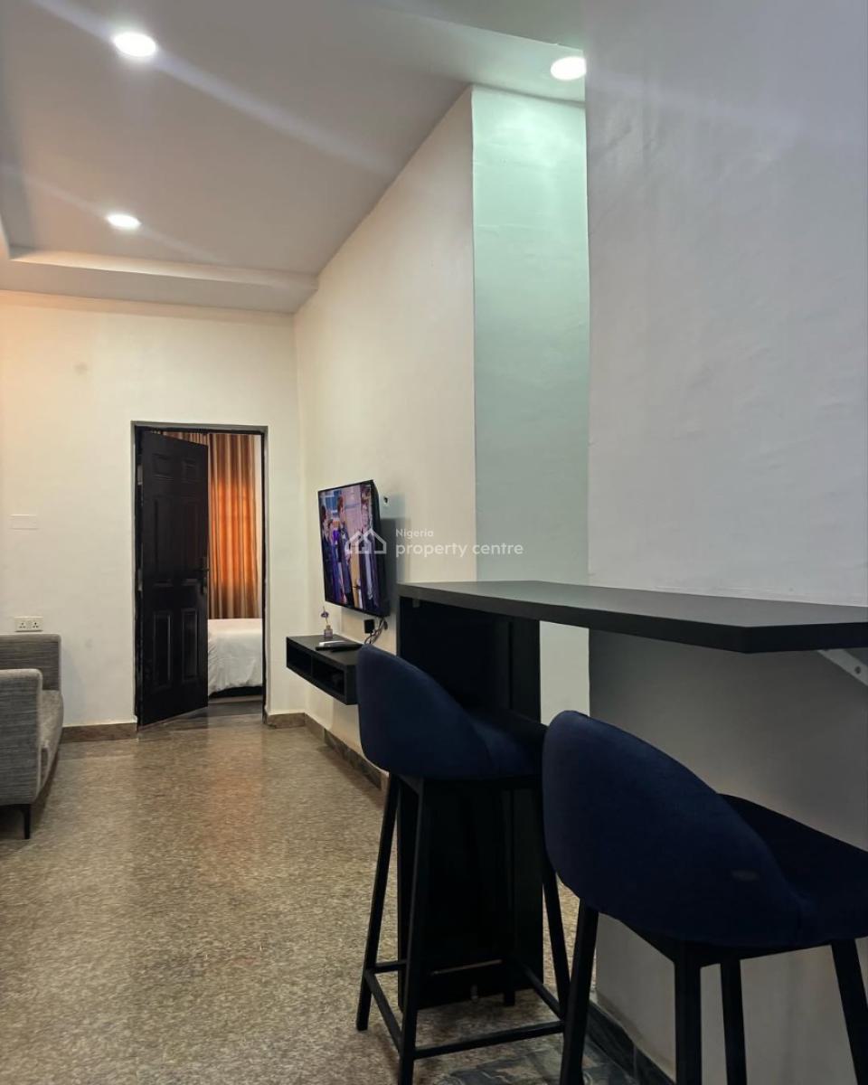 Cactus Victoria Comfortable 1 Bedroom Apartment, Sahara Main Estate, Lokogoma District, Abuja, Flat / Apartment Short Let