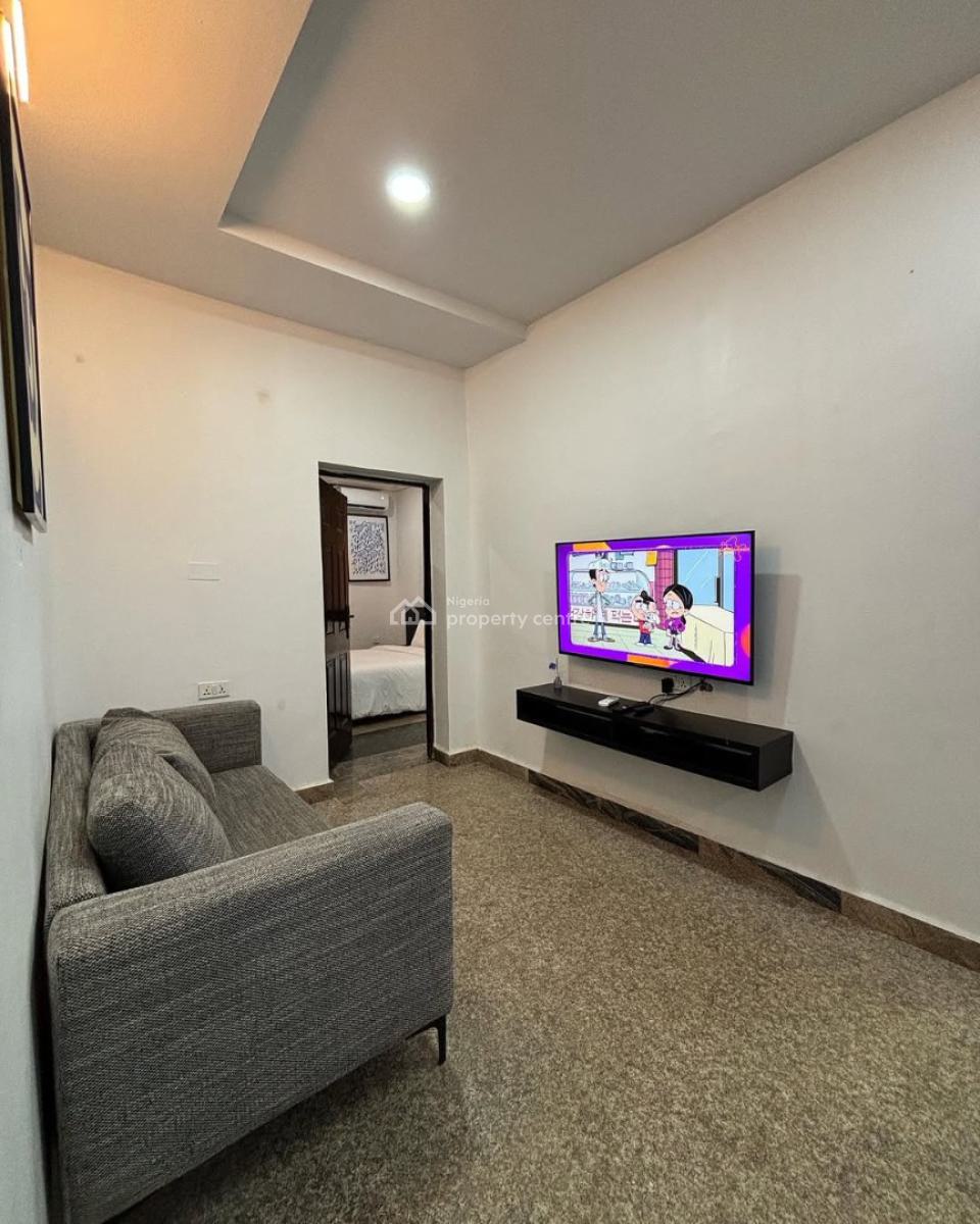 Cactus Victoria Comfortable 1 Bedroom Apartment, Sahara Main Estate, Lokogoma District, Abuja, Flat / Apartment Short Let