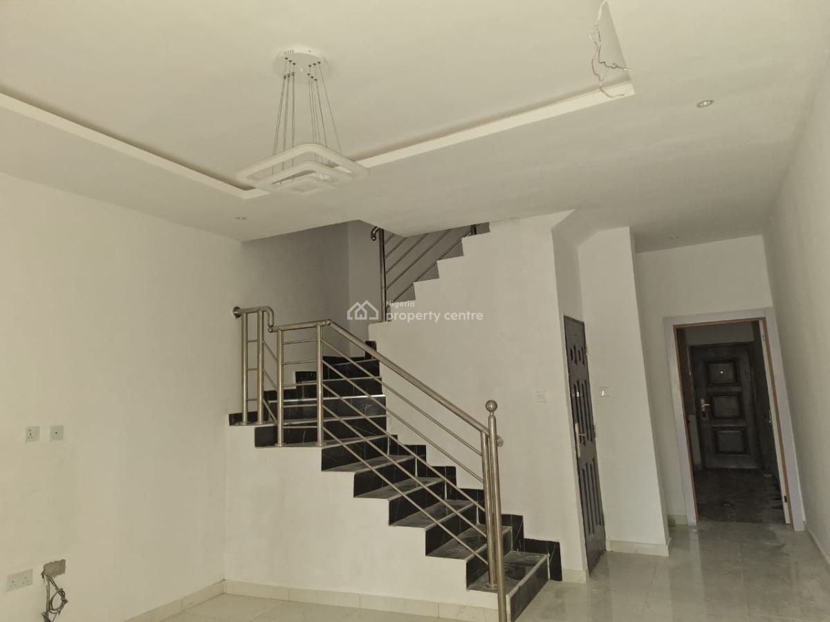 Luxury 3 Bedroom Flat in a Good Neighbourwood, Secured Estate, Ikota, Lekki, Lagos, Terraced Duplex for Rent