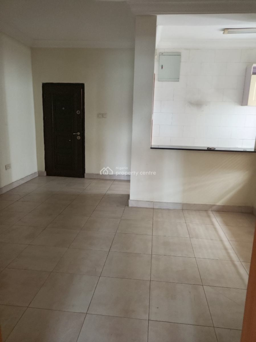 Spacious Room and Parlor (mini Flat) Upstairs, Agungi, Lekki, Lagos, Mini Flat (room and Parlour) for Rent