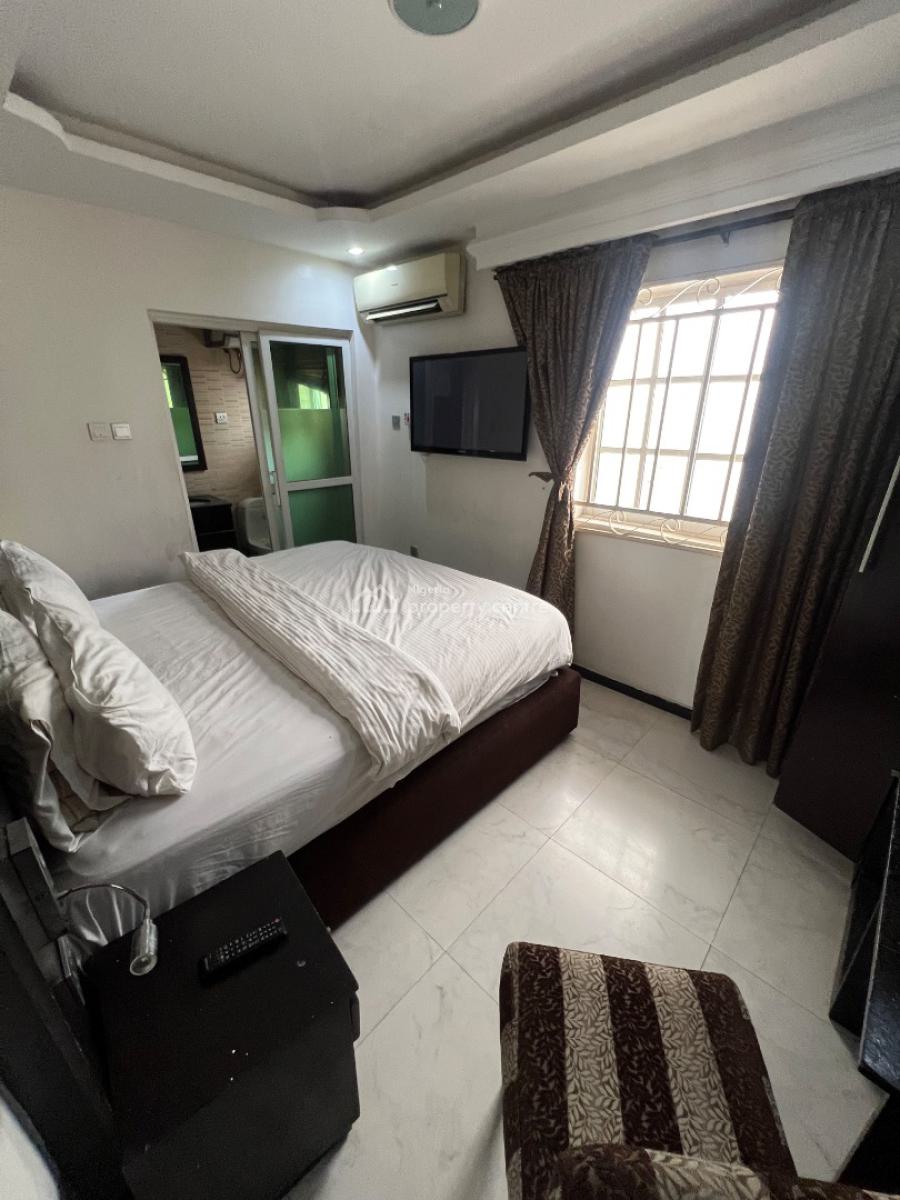 Two Detached Duplexes with a Total of 17 Rooms, Bar and Swimming Pool, Lekki Phase 1, Lekki, Lagos, Commercial Property for Rent