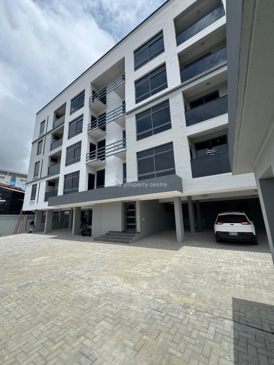 Exquisite 3 Bedroom Luxury Apartment, Close Proximity to Evercare Hospital, Lekki Peninsula Scheme 1, Lekki Phase 1, Lekki, Lagos, Block of Flats for Sale