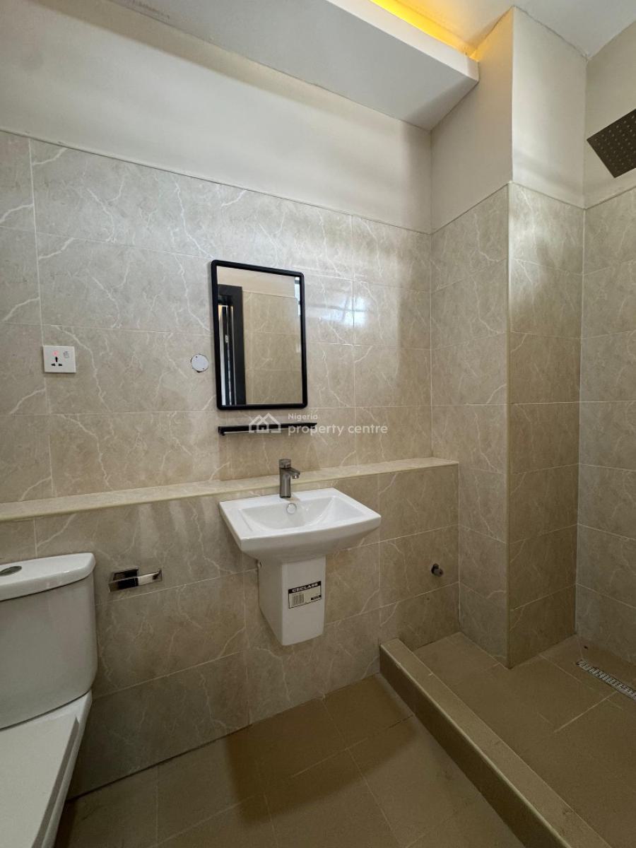 Exquisite 3 Bedroom Luxury Apartment, Close Proximity to Evercare Hospital, Lekki Peninsula Scheme 1, Lekki Phase 1, Lekki, Lagos, Block of Flats for Sale