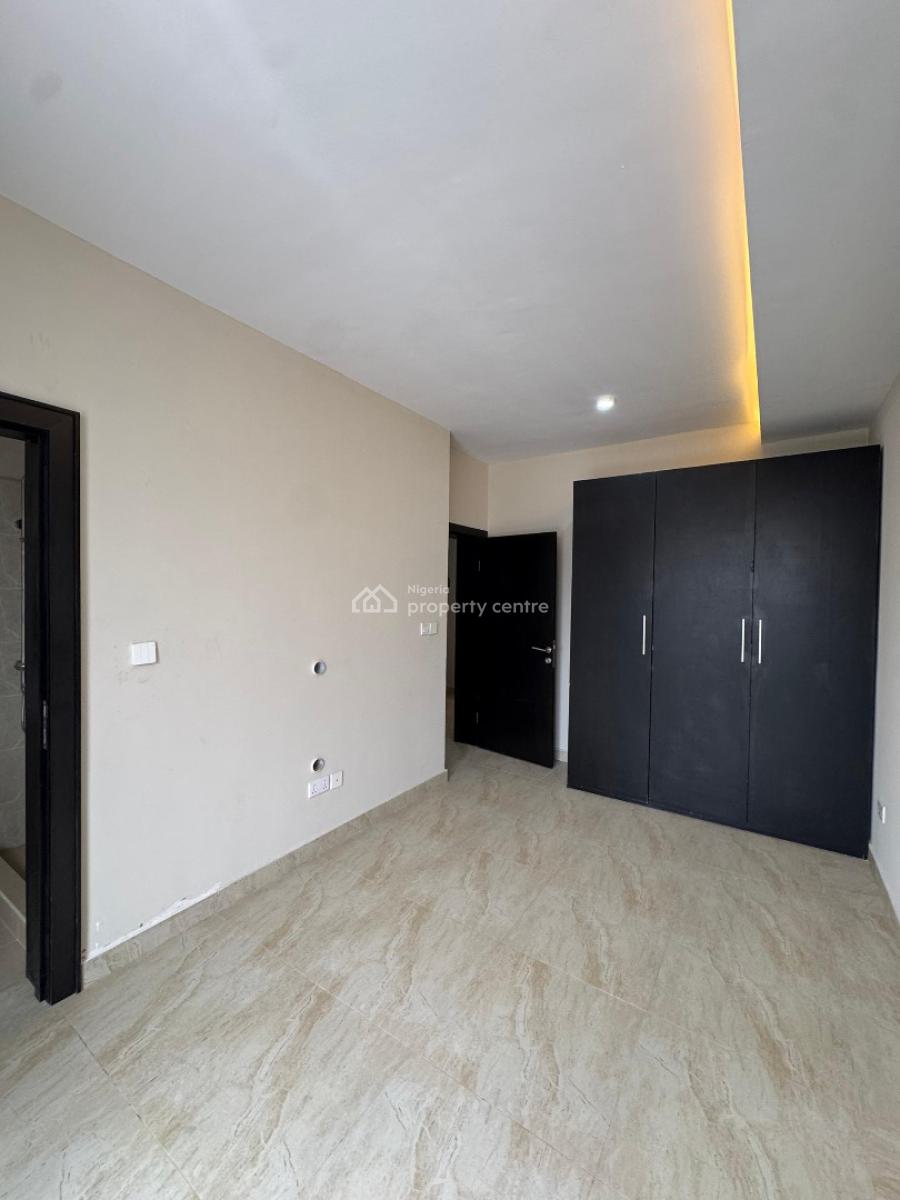 Exquisite 3 Bedroom Luxury Apartment, Close Proximity to Evercare Hospital, Lekki Peninsula Scheme 1, Lekki Phase 1, Lekki, Lagos, Block of Flats for Sale
