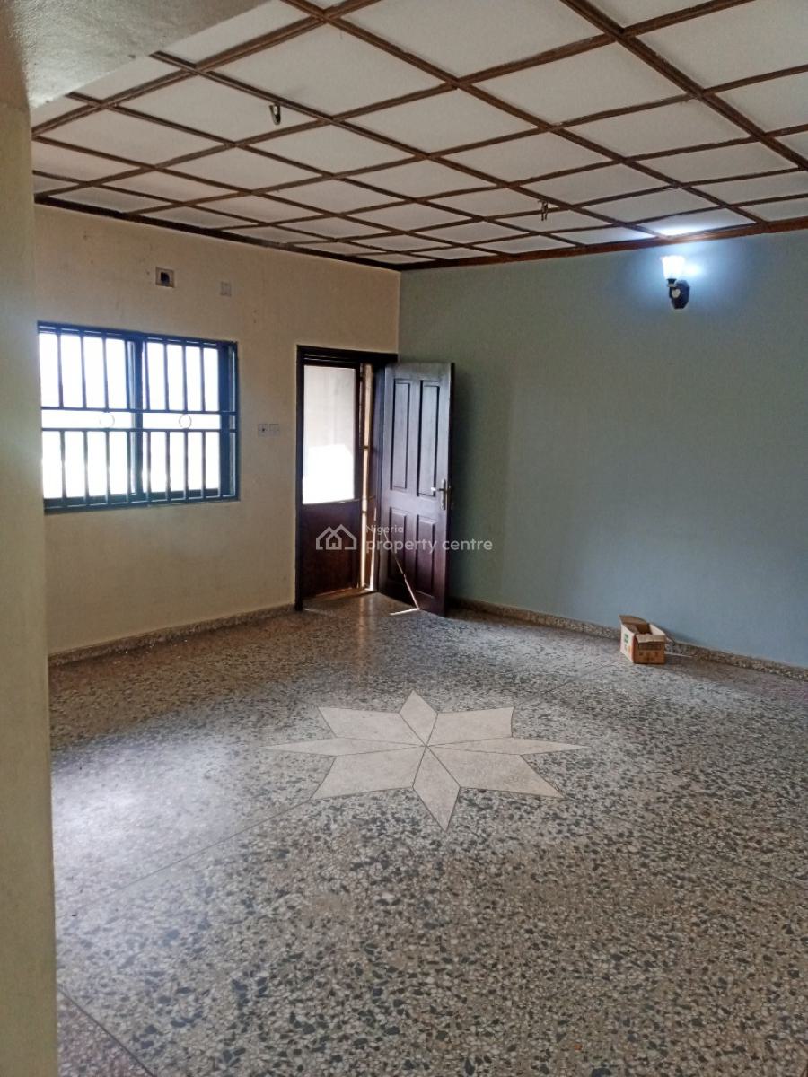 a Very Spacious 3 Bedroom Flat Apartment, Upstairs, Progressive Estate, Ojodu Berger, Ojodu, Lagos, Flat / Apartment for Rent
