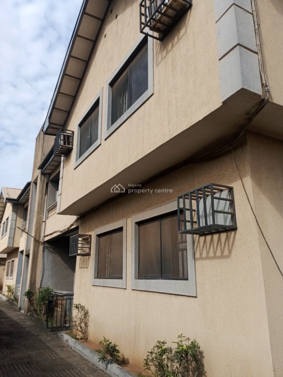 a Very Spacious 3 Bedroom Flat Apartment, Upstairs, Progressive Estate, Ojodu Berger, Ojodu, Lagos, Flat / Apartment for Rent