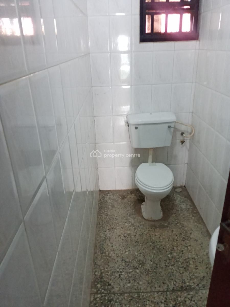 a Very Spacious 3 Bedroom Flat Apartment, Upstairs, Progressive Estate, Ojodu Berger, Ojodu, Lagos, Flat / Apartment for Rent
