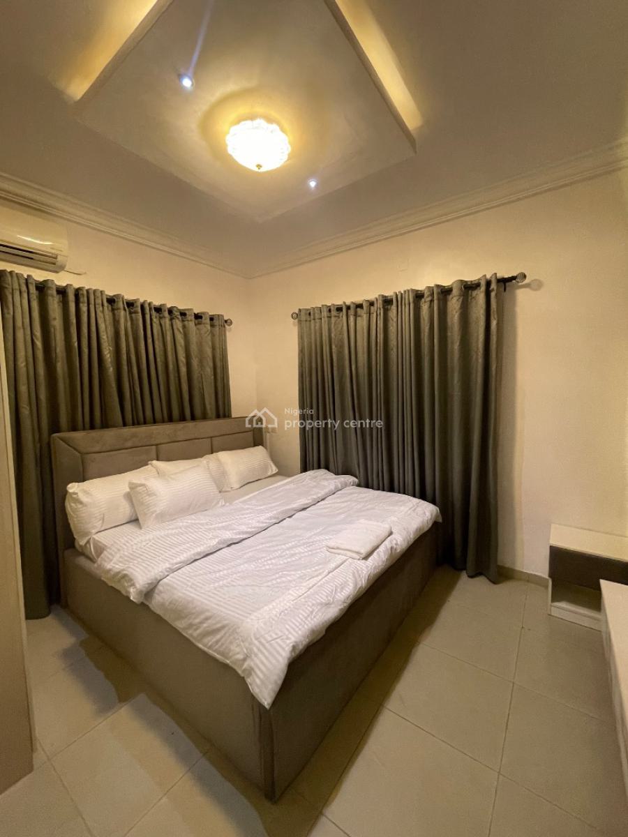 3 Bedroom Service Apartment, Opebi, Ikeja, Lagos, Flat / Apartment Short Let